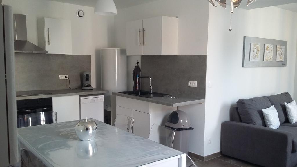 Appartement La Pomme D'Or L'Isle-sur-la-Sorgue Bagian luar foto