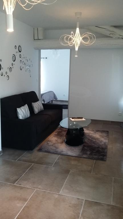 Appartement La Pomme D'Or L'Isle-sur-la-Sorgue Bagian luar foto